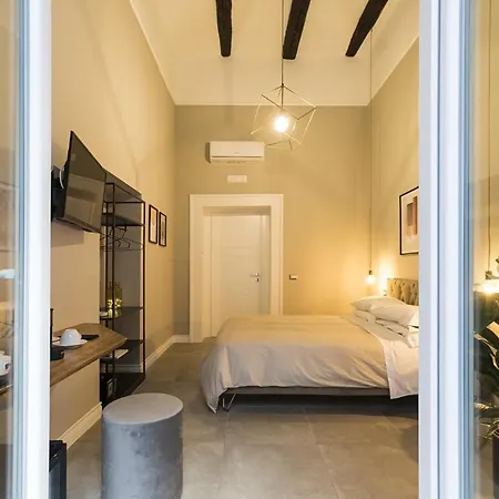 Oda ve Kahvaltı Bellini 4*
